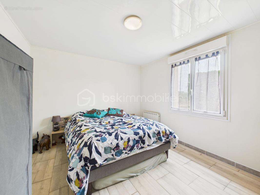 Maison à MEZIERES-SUR-COUESNON