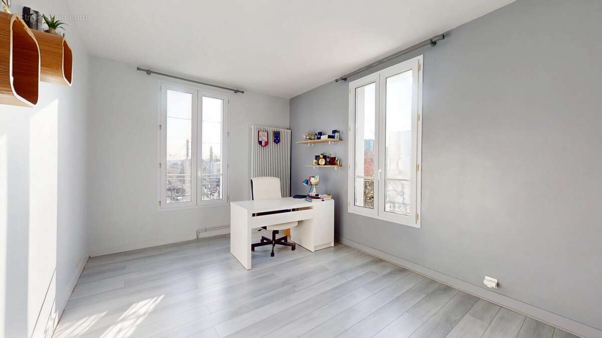Maison à NEUILLY-PLAISANCE