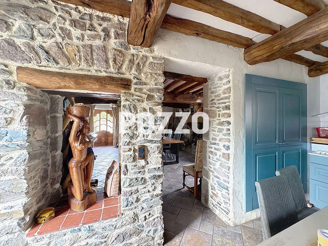 Maison de 8 pièces à vendre à BLAINVILLE SUR MER proche mer et commerces - photo 7
