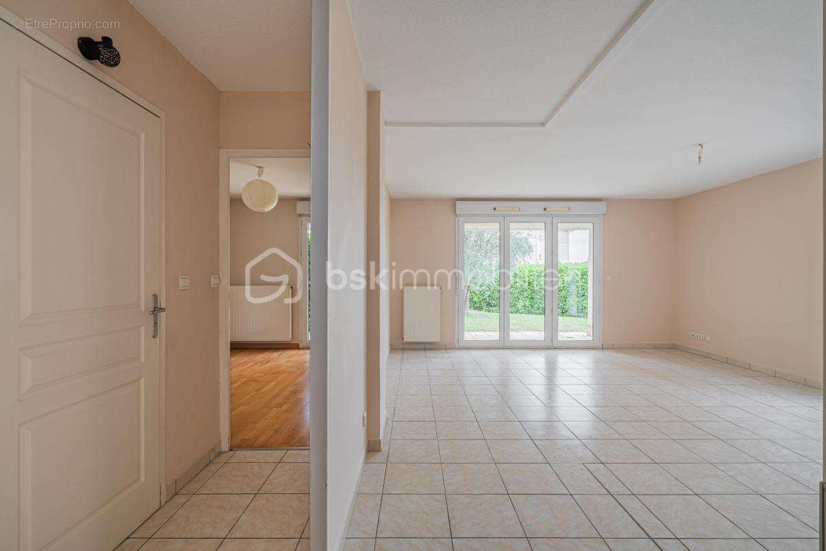 Maison à MONTBONNOT-SAINT-MARTIN