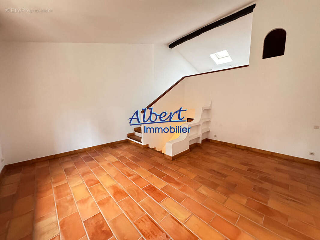 Maison à LE CASTELLET