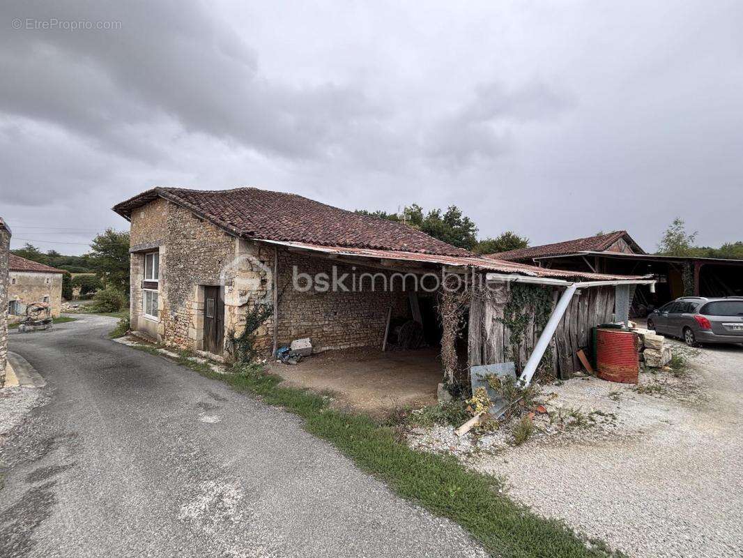 Maison en pierre 168m2 + Dépendances – Val-de-Bonnieure - photo 13