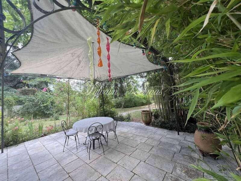 Maison à vendre 8 pièces SAINT CYR SUR LOIRE (37) - photo 16