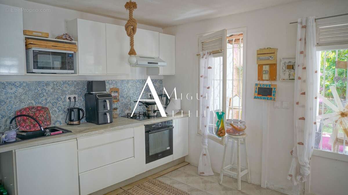 Maison à SCHOELCHER