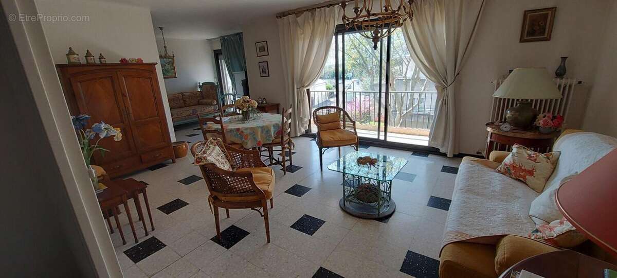 Appartement à NIMES