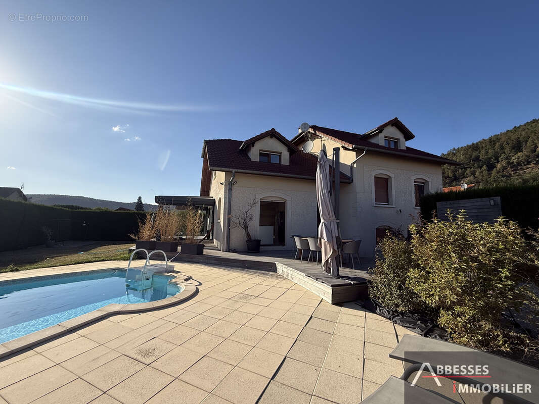 En exclusivité - saint etienne les remiremont : jolie propriété avec piscine - photo 38