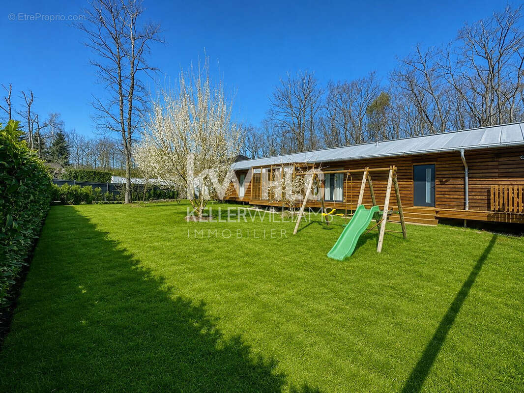 Maison 237 m² à Veigy-Foncenex  - photo 2
