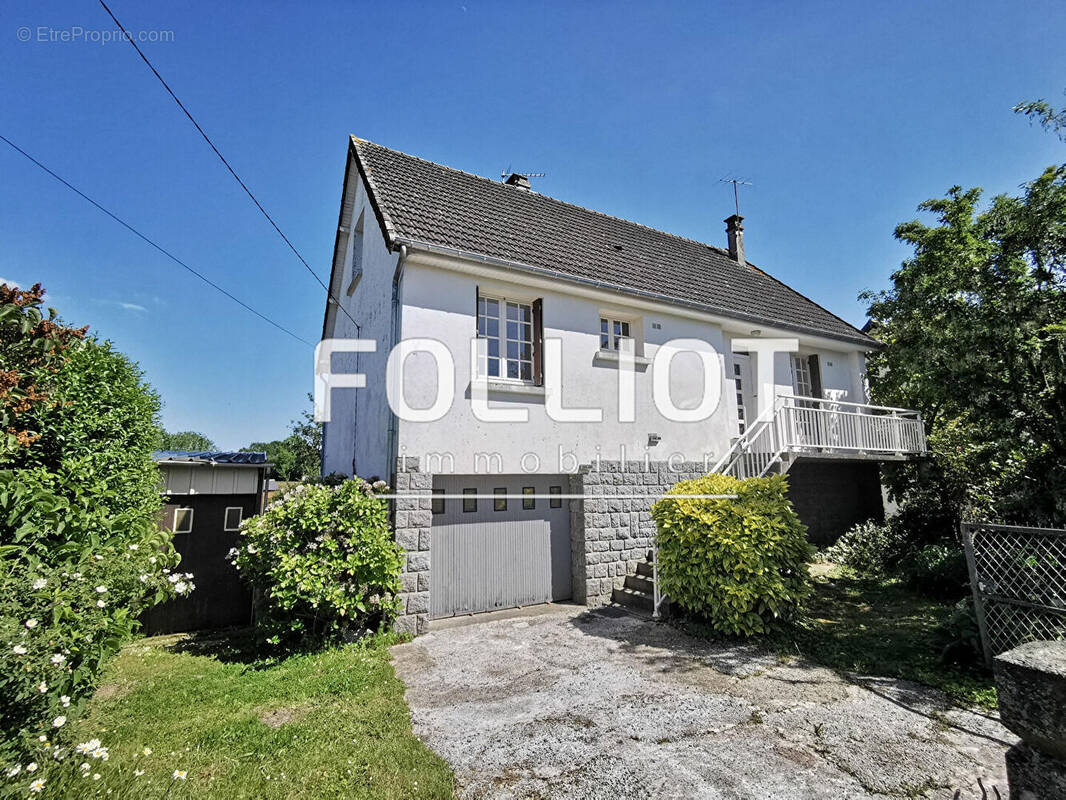 Maison à JULLOUVILLE