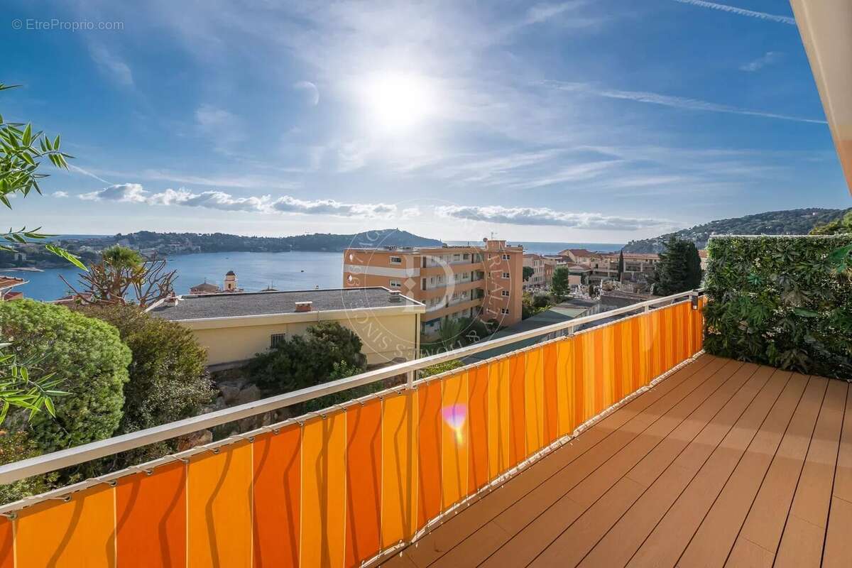 Appartement à VILLEFRANCHE-SUR-MER