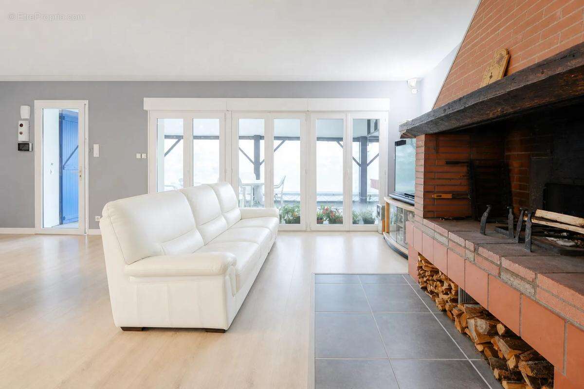 Maison familiale avec piscine à Venerque - photo 3
