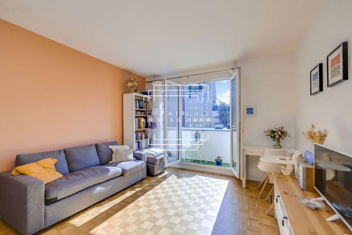 Appartement à NEUILLY-SUR-SEINE