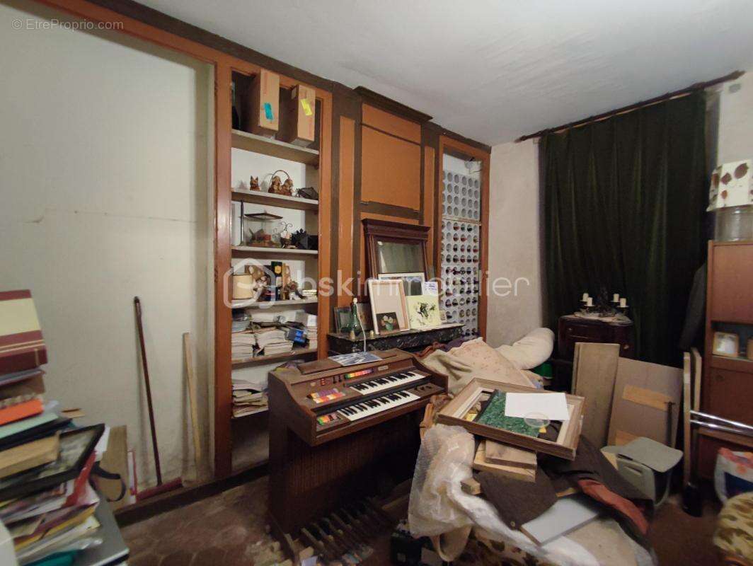 Maison à VILLENEUVE-L'ARCHEVEQUE