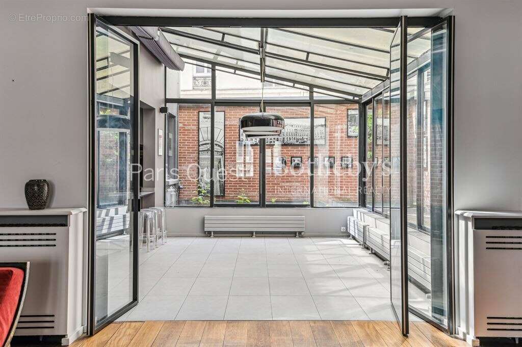 Maison à PARIS-17E
