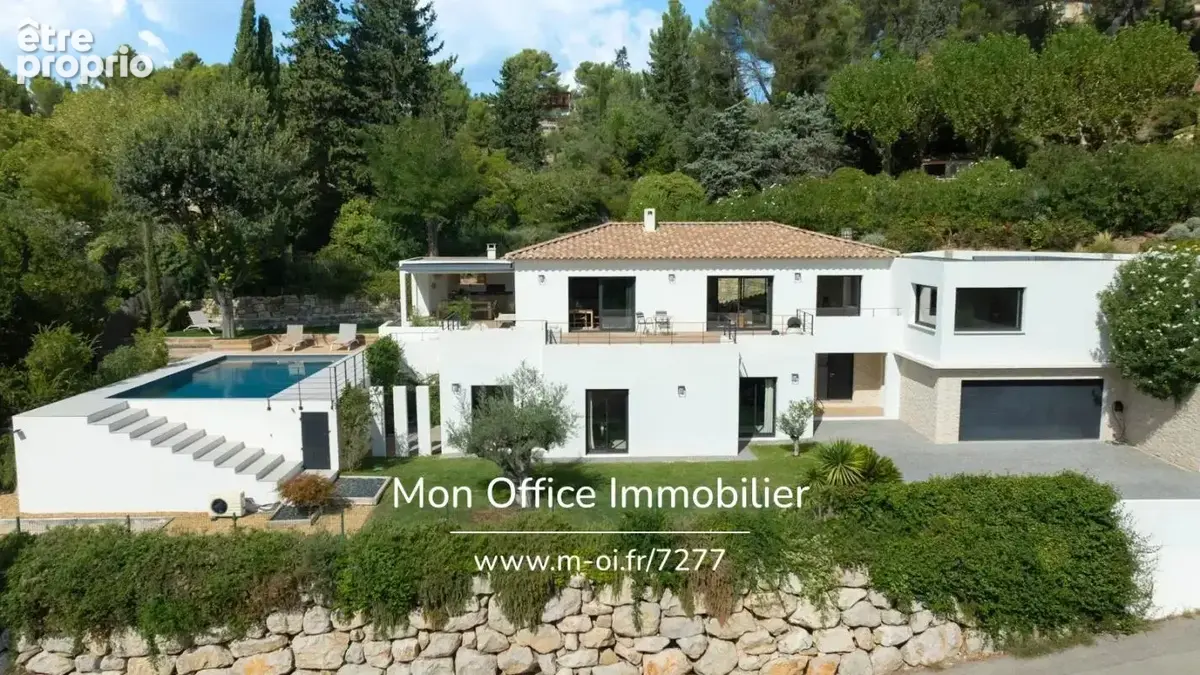 Référence : 7277-ABO - Maison contemporaine de 240 m² avec piscine et vue dégagée – Saint-Marc-Jaumegarde - photo 2