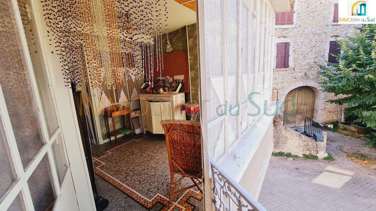 Maison à LEZAN