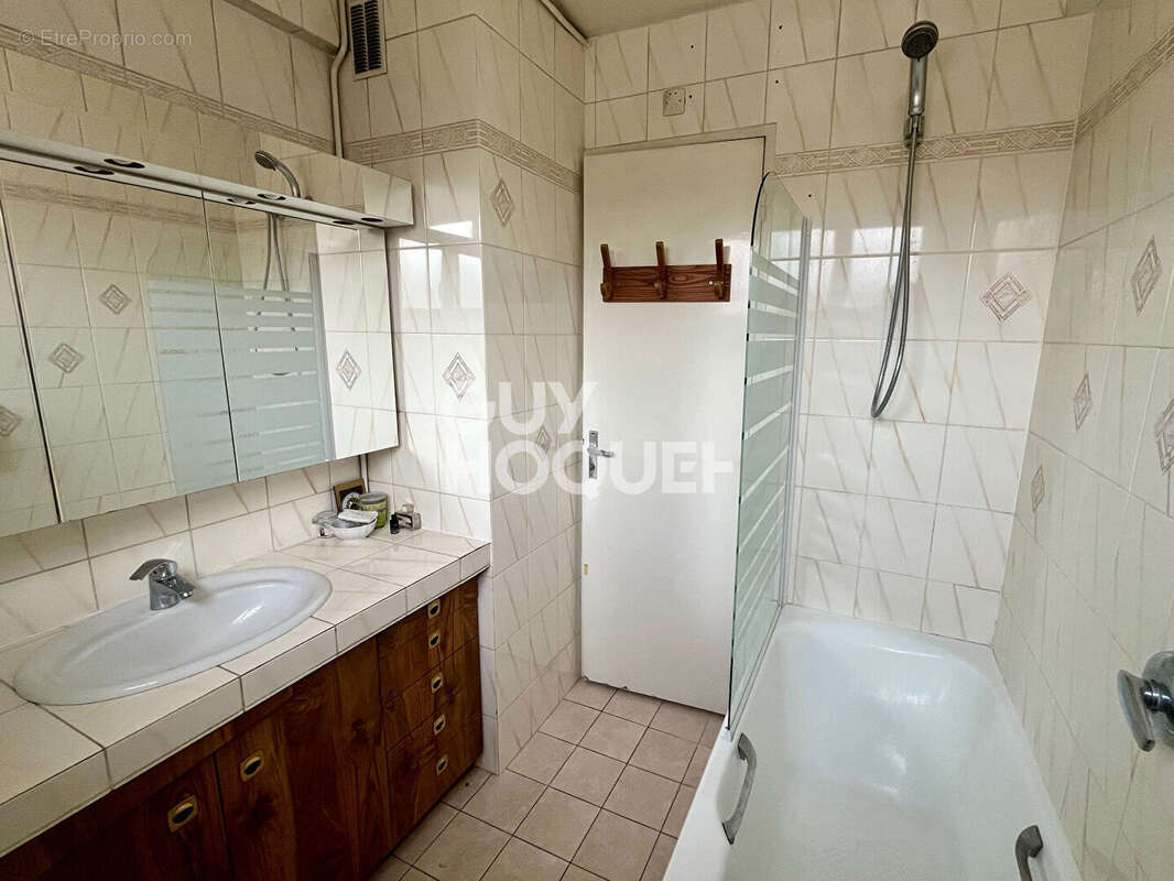 Appartement à ROSNY-SOUS-BOIS