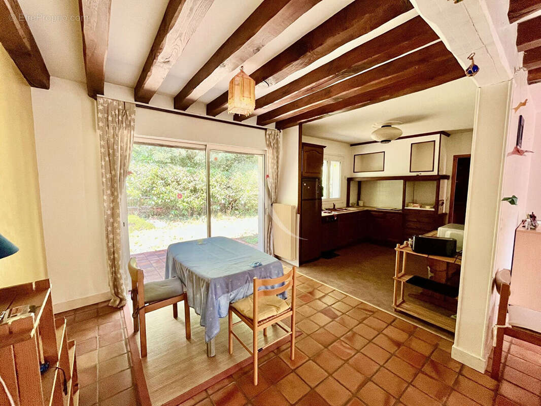 Maison à SAINT-JEAN-DE-BRAYE