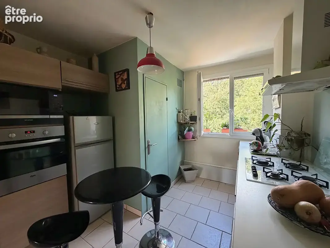 Appartement T5 traversant - Montjoyeux - 3 chambres - Balcon - photo 4