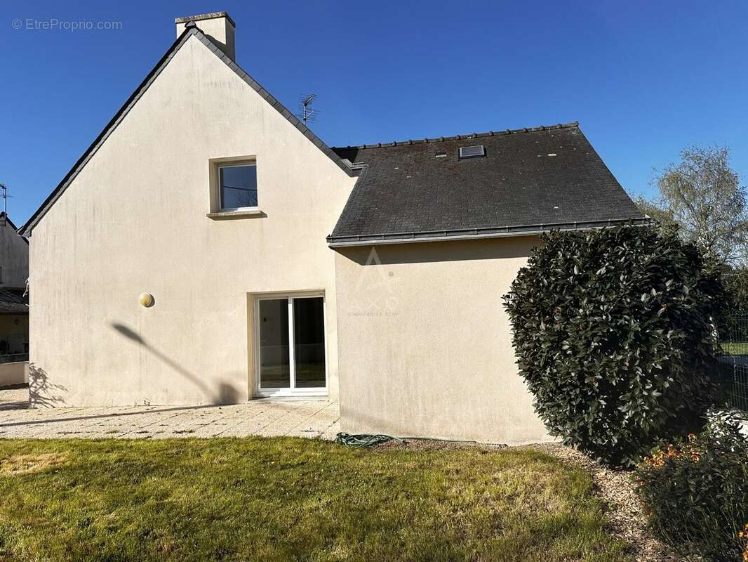 Maison à LOCOAL-MENDON