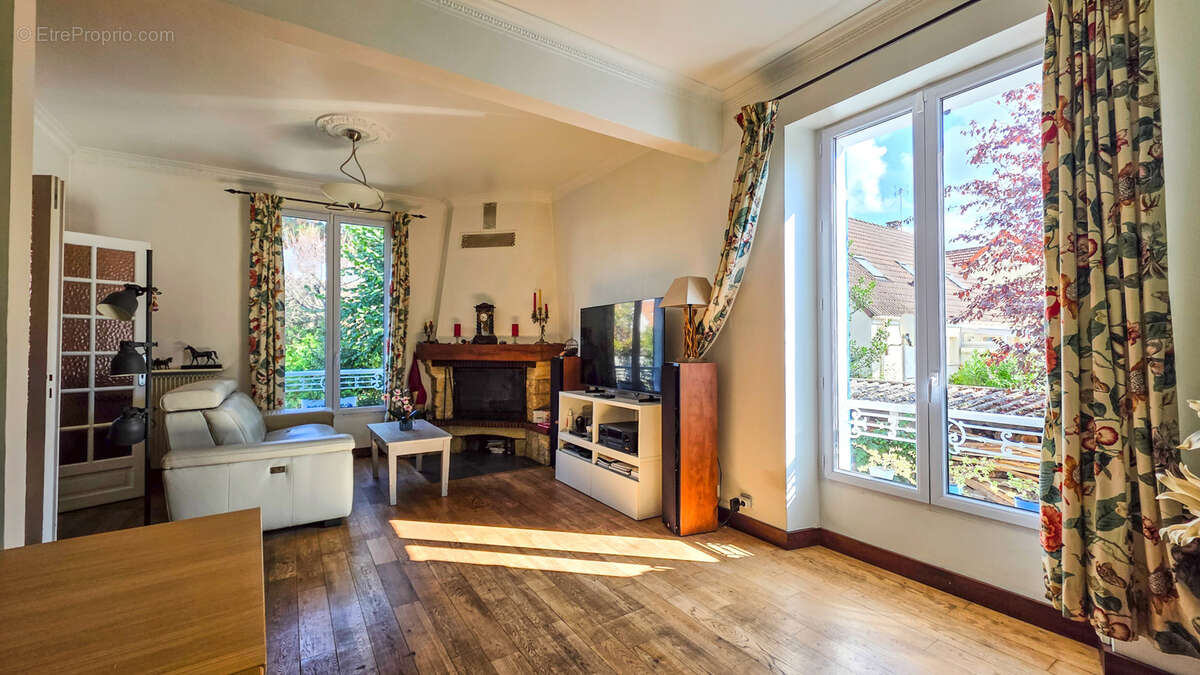 Maison à CARRIERES-SOUS-POISSY