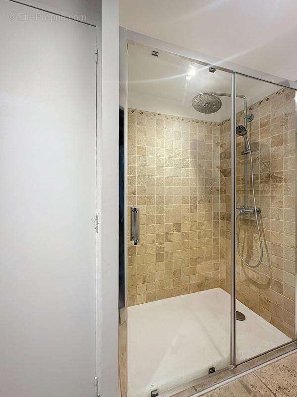 Avignon intra muros appartement de charme renove 99 m² - photo 12