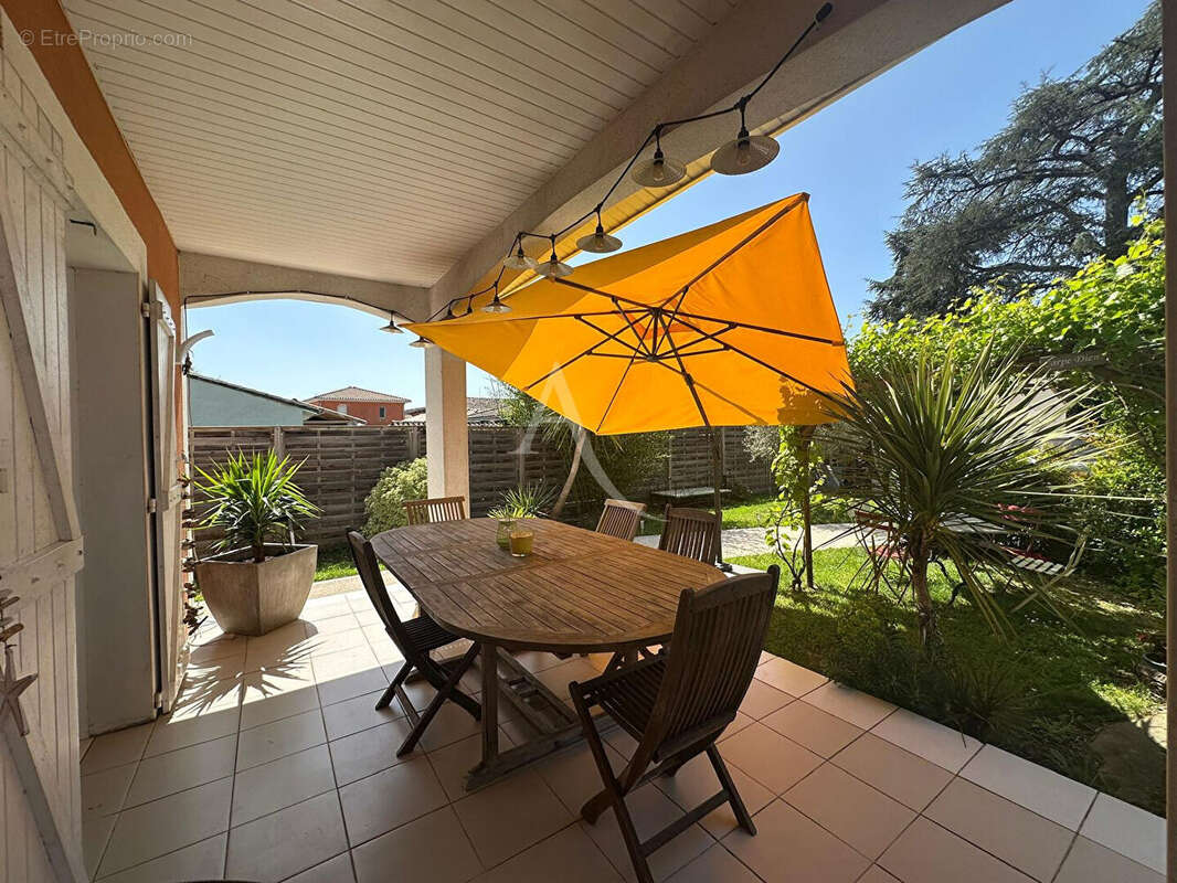 Maison à BUZET-SUR-TARN