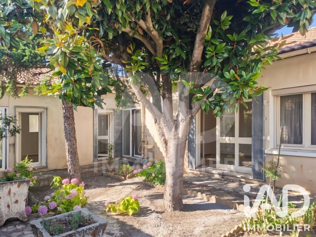 Photo 1 - Maison à NIMES