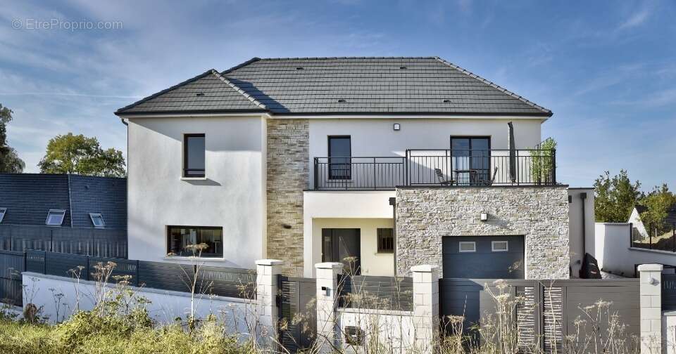 Terrain 607 m² à Verneuil-Sur-Seine  - photo 2