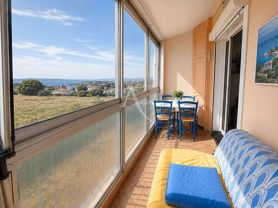 Charmant T2  meublé avec loggia et vue mer - photo 2