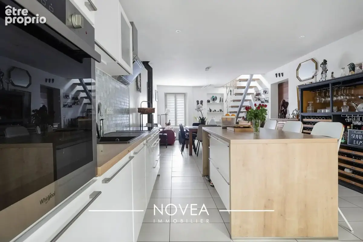 Maison 4 pièces 120 m² à vendre à Pierre-Benite (69310) - photo 3