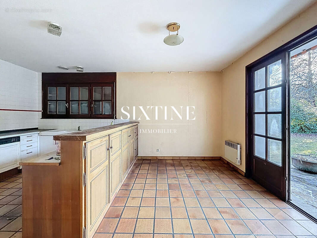 Maison 186 m² à Bourgoin-Jallieu  - photo 5