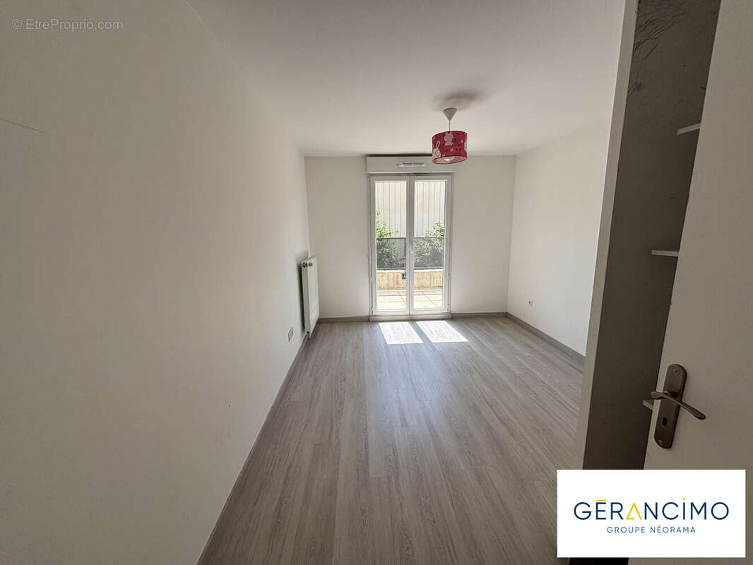 Appartement à PERSAN