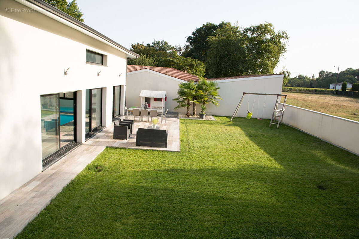 Maison à MARTILLAC
