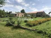 Maison à AUGE-SAINT-MEDARD