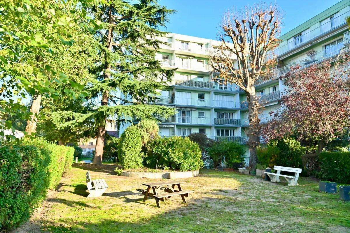 Appartement à IVRY-SUR-SEINE