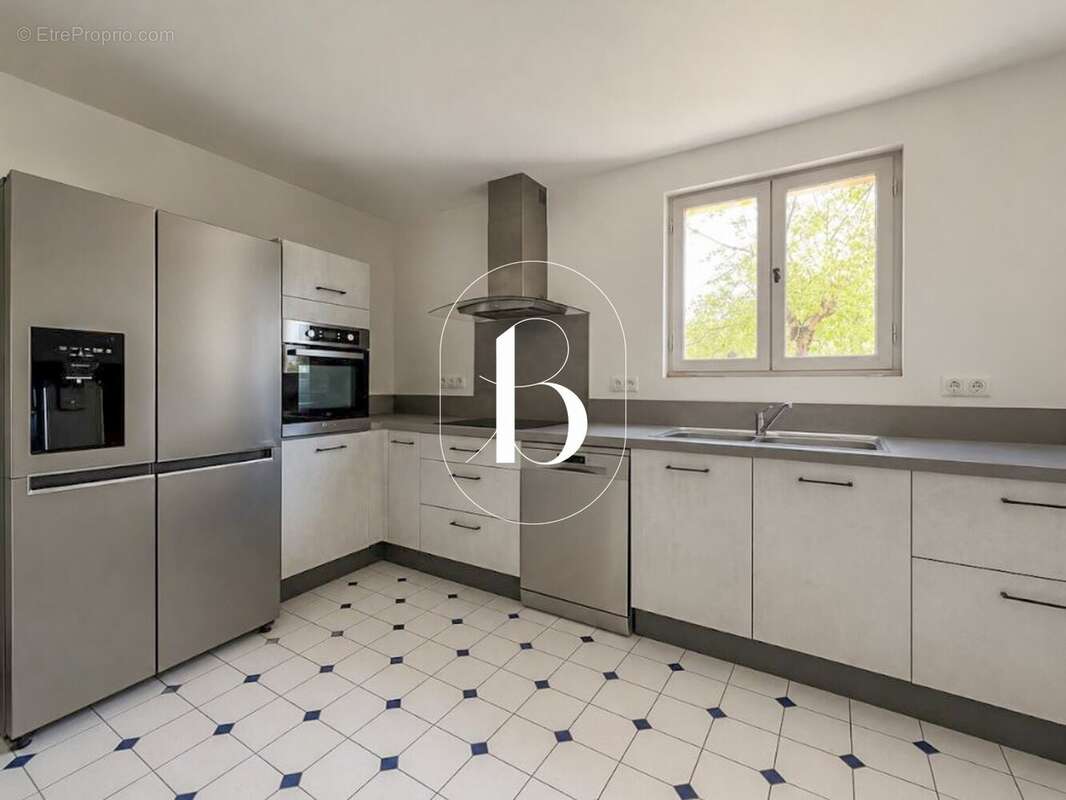 Maison 135 m² à Goudargues  - photo 12