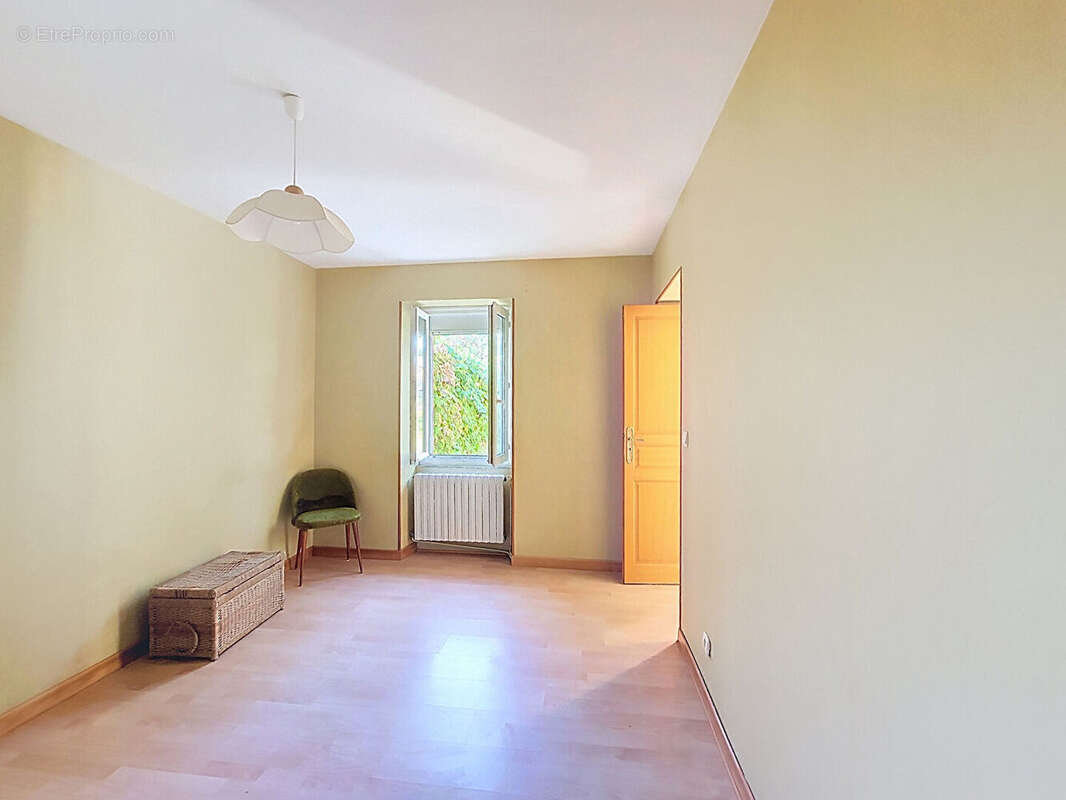 Maison à BLANQUEFORT