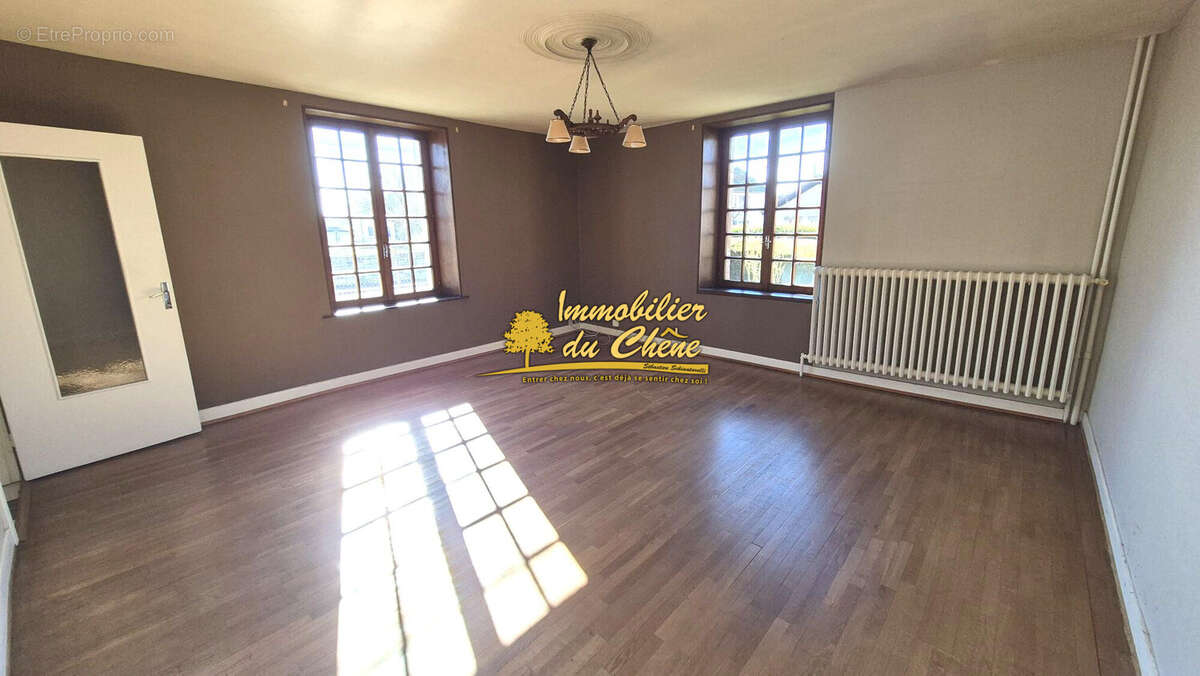 Maison à SAINT-SAUVEUR