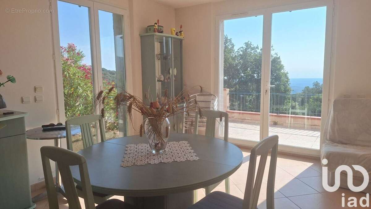 Maison 100 m² à Montbolo  - photo 5