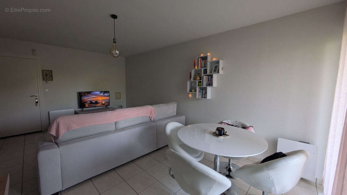 Appartement à ECHILLAIS