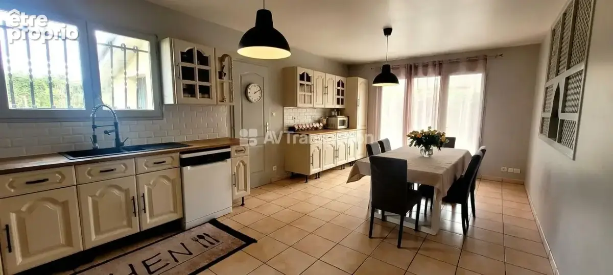 Maison 6 pièces 135 m² à vendre à Montagne (33570) - photo 11