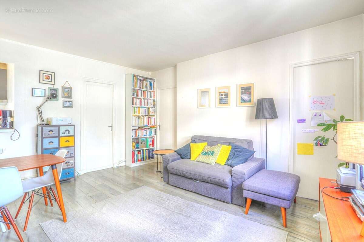 Appartement à PARIS-20E