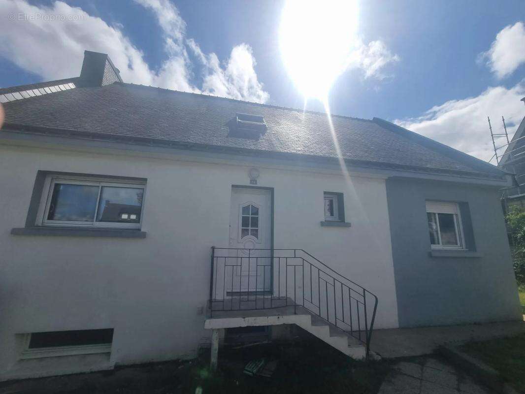 Maison à LANGUIDIC