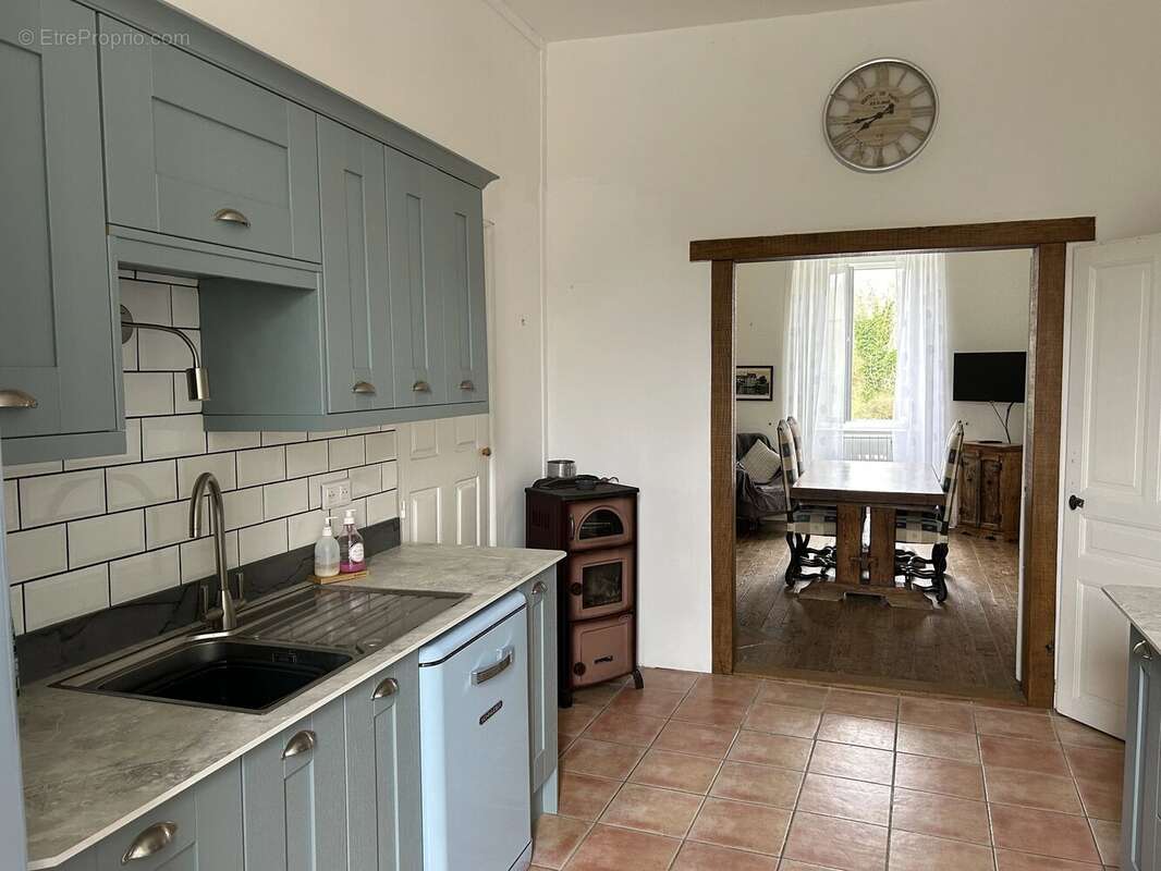 Maison à CHATELUS-MALVALEIX