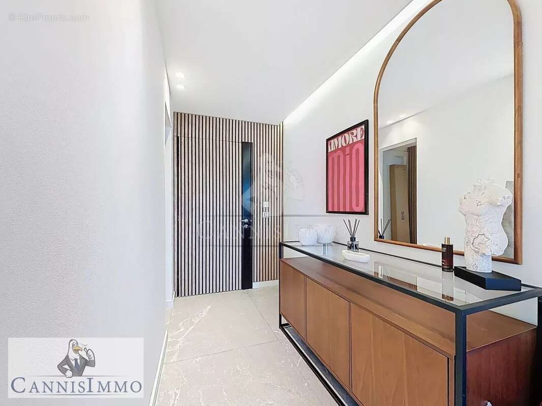 Appartement à LE CANNET