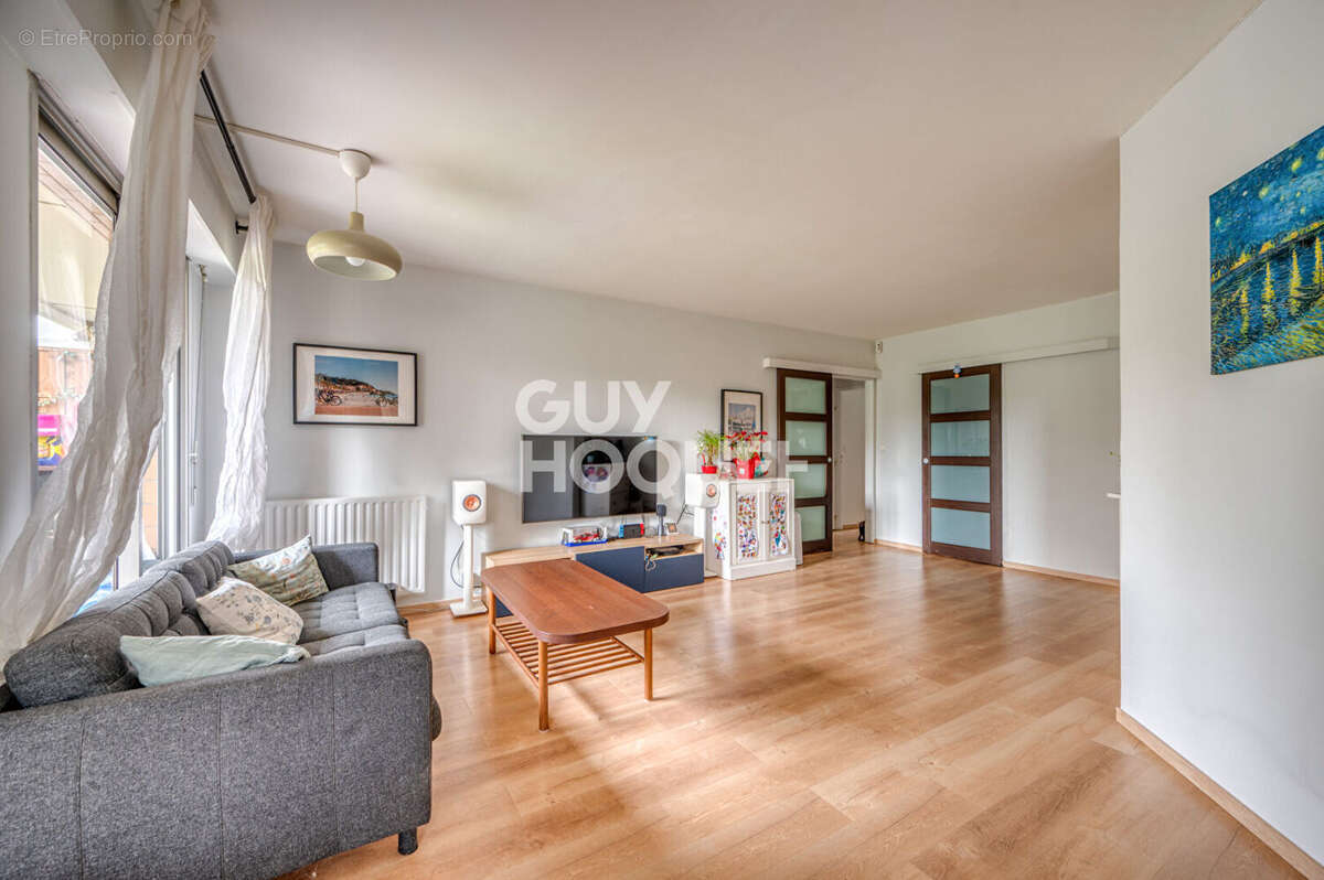 Appartement à PUTEAUX