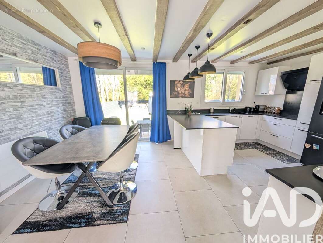 Photo 5 - Maison à SAINT-JEAN-DE-BRAYE