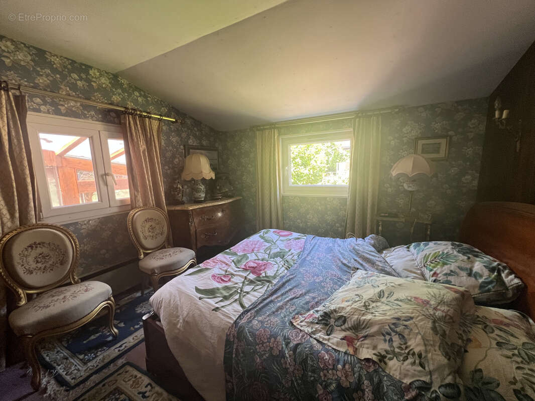 Autre à COULANGES-LES-NEVERS