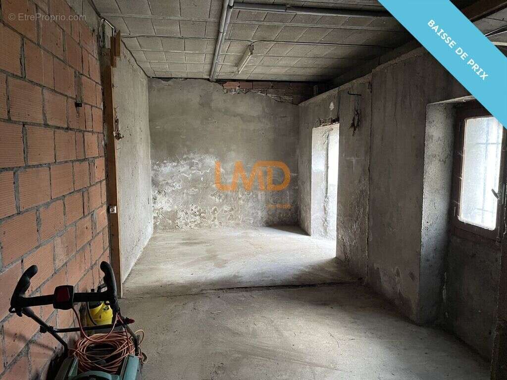 Maison à DECAZEVILLE