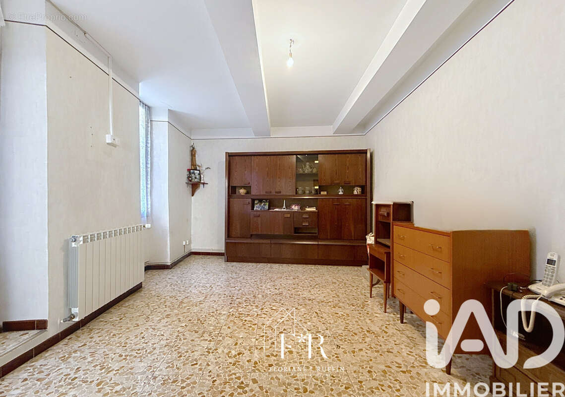 Photo 4 - Maison à ENTRAIGUES-SUR-LA-SORGUE